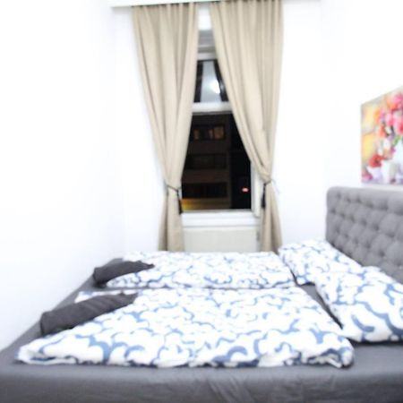 Modern Double Room Js A Vienna Luaran gambar