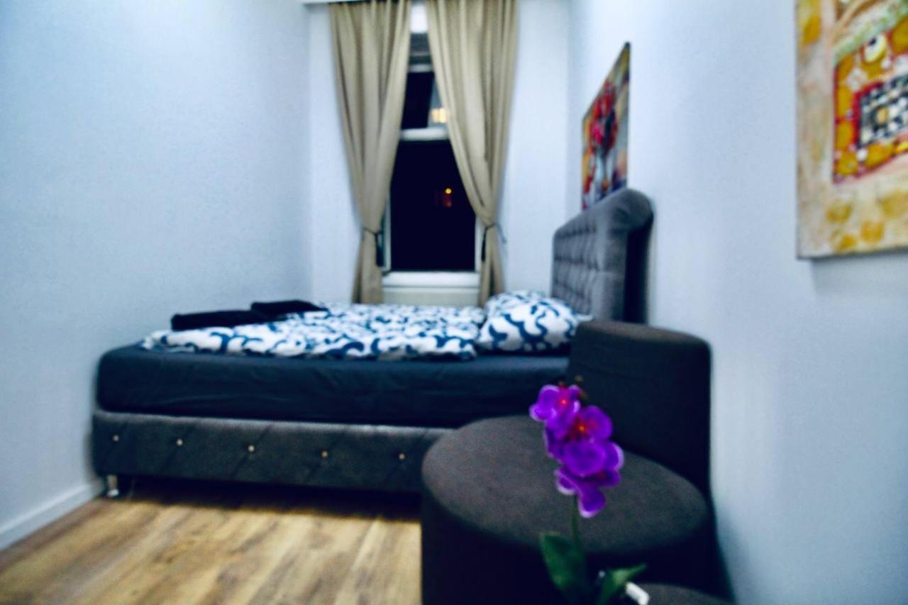 Modern Double Room Js A Vienna Luaran gambar