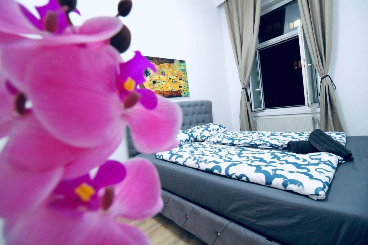 Modern Double Room Js A Vienna Luaran gambar