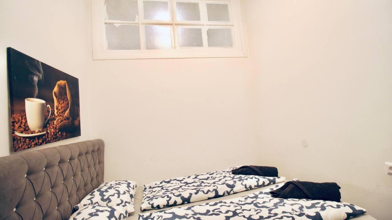Modern Double Room Js A Vienna Luaran gambar