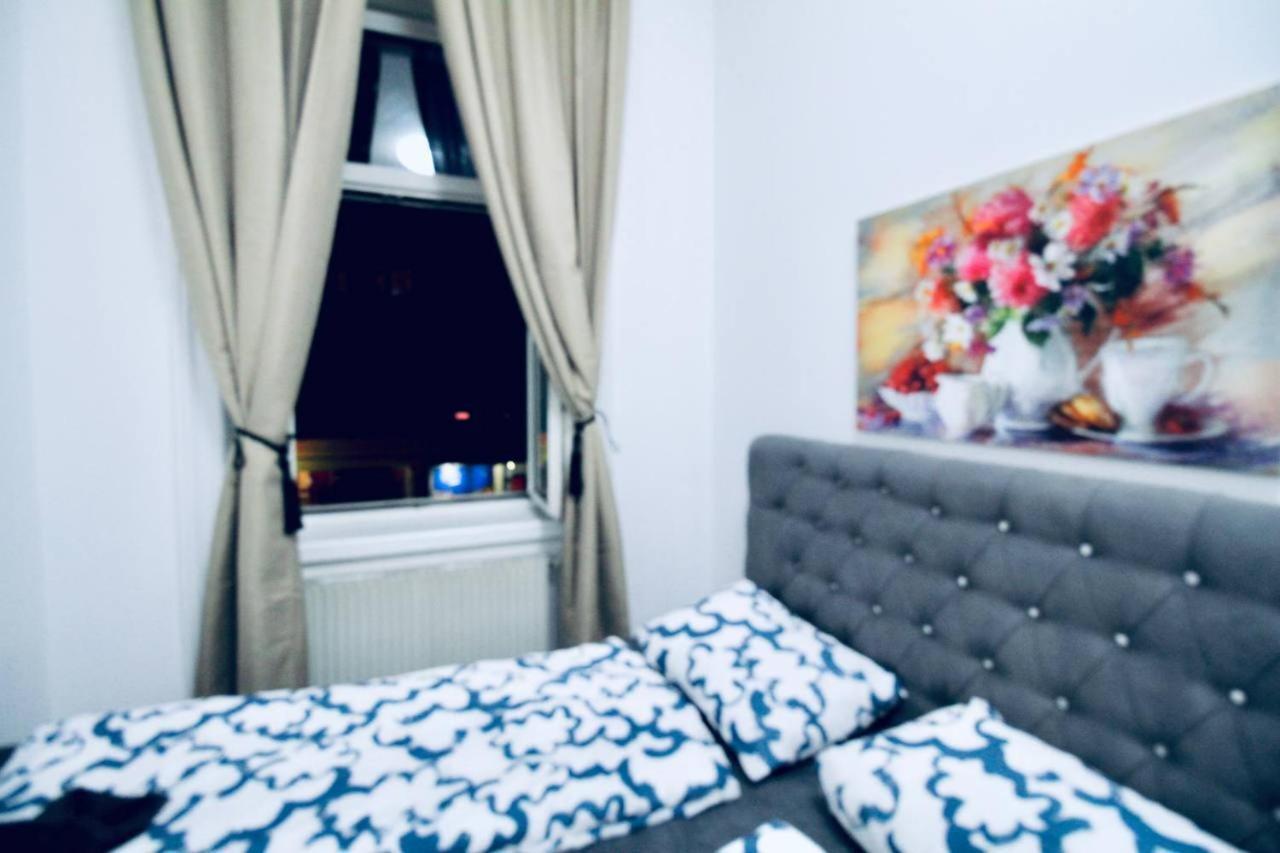 Modern Double Room Js A Vienna Luaran gambar