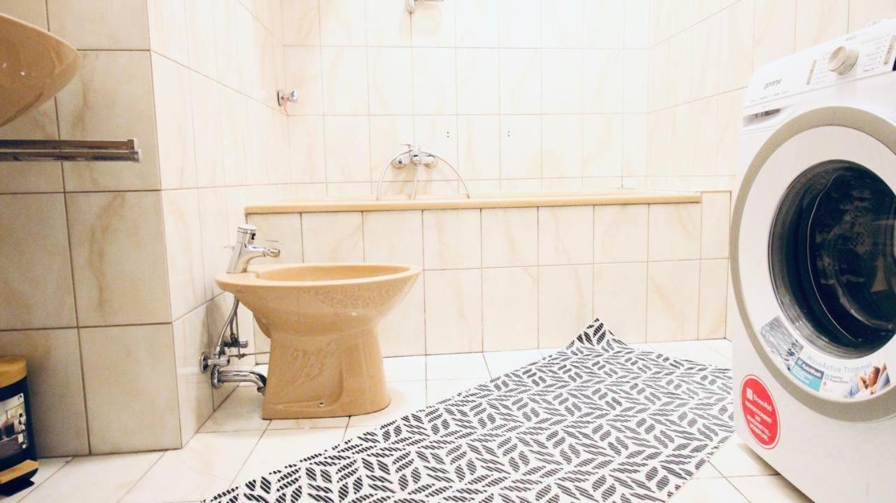 Modern Double Room Js A Vienna Luaran gambar
