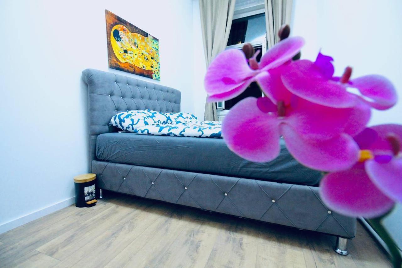 Modern Double Room Js A Vienna Luaran gambar